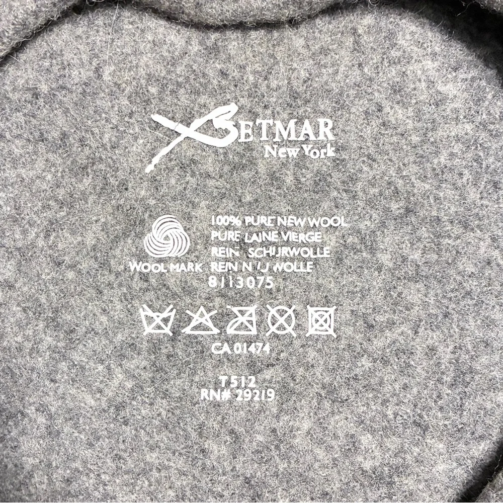 NEW Y2K Betmar Pure New Wool Gray Beret Woolmark Certified